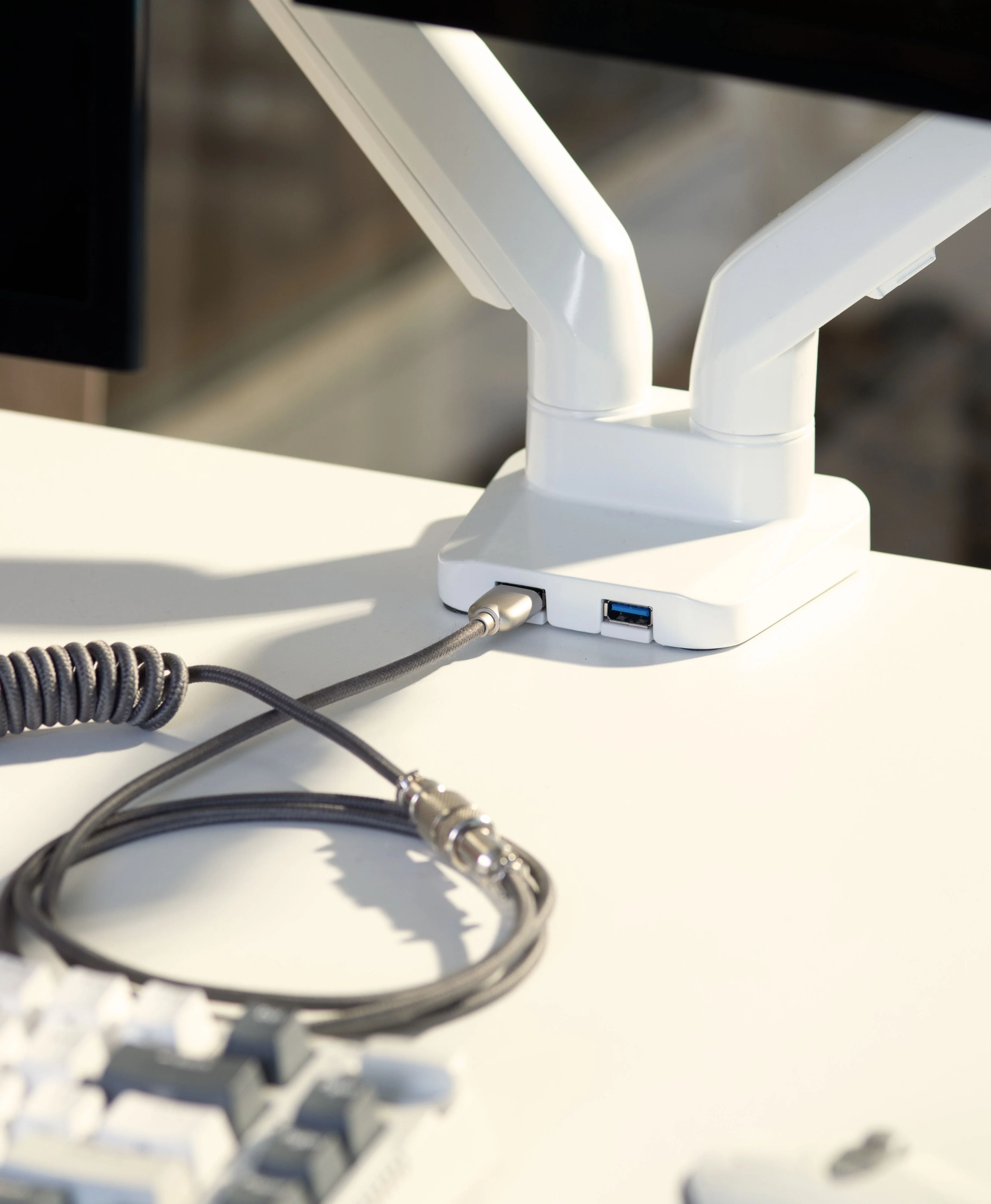 Dual Monitor Arm - Image 9