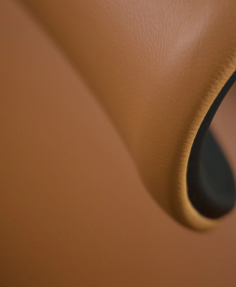 X4 Executive - Image 3